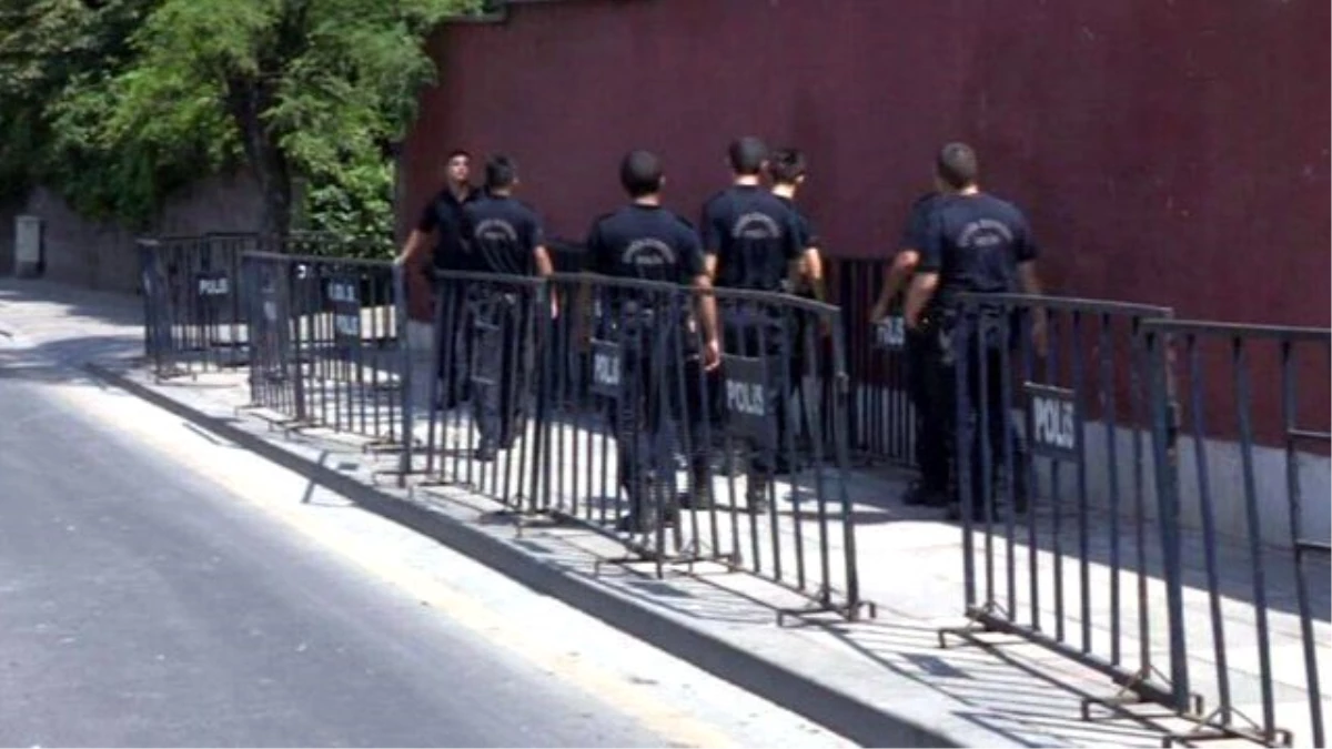 İsrail Büyükelçiliği Önünde Silah Sesleri! Konyalı Saldırgan Ayağından Vuruldu