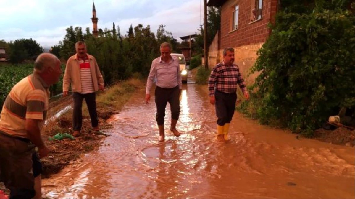 Ödemiş Belediyesi aşırı yağış nedeniyle seferber oldu