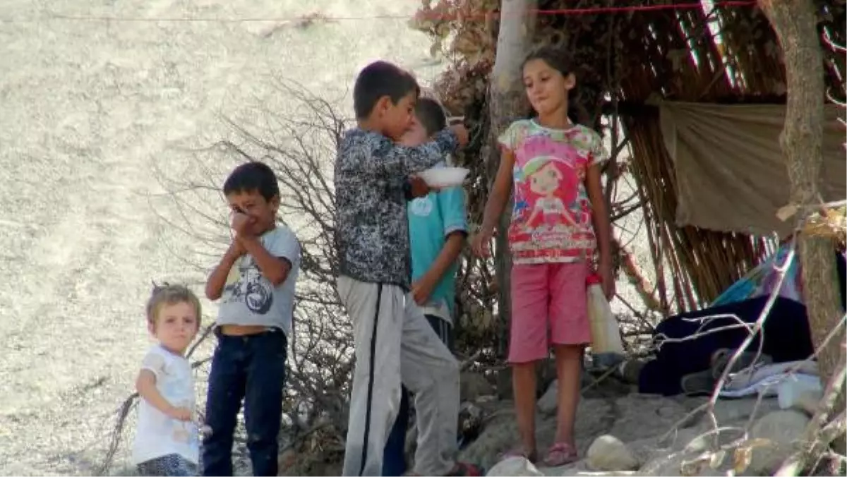 Şırnak Kent Merkezinde Okullar Kapalı, Öğrenciler Çadırda