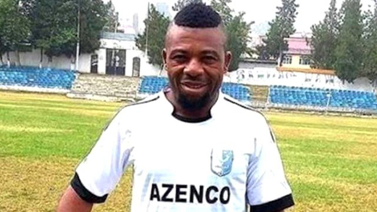Yeni Transfer Emenayo, 40 Yaşında Gösterince Olay Yarattı