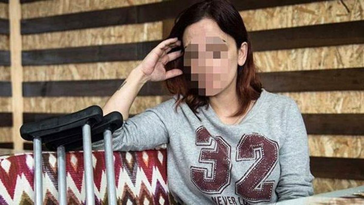 Kadın Soliste "Şarkı Söylemeyi Neden Kestin" Kurşunu