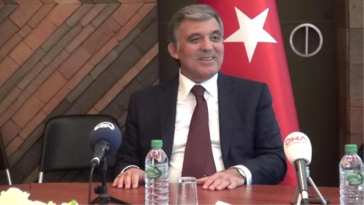 Abdullah Gül: Ohal\'ler Bitmeli, Türkiye\'nin Geleceği Güçlü Demokrasi