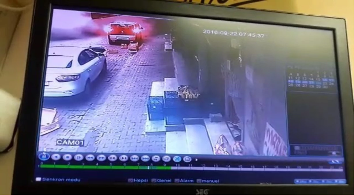 Bağcılar\'da Binanın Çökme Anı Güvenlik Kamerasında