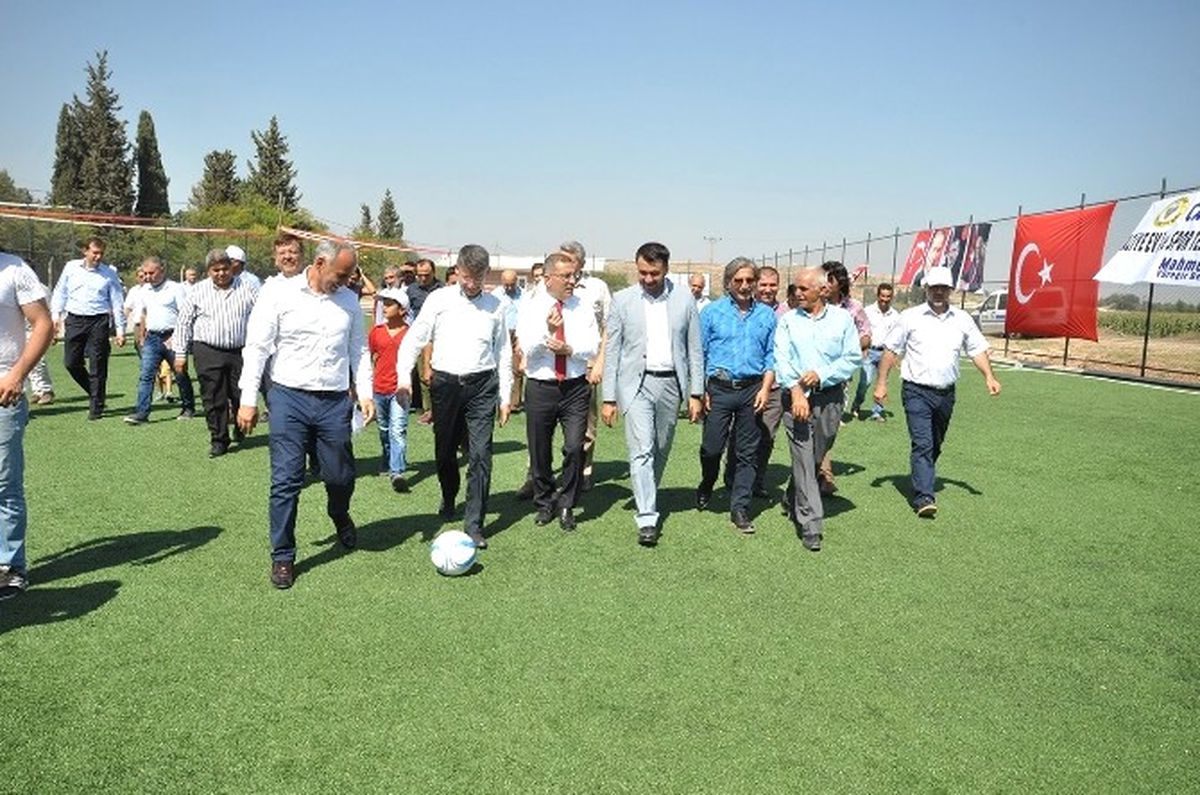 Camili Mahallesi\'nde Halı Saha Açıldı