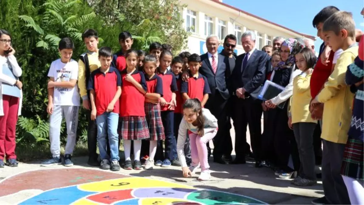 Geleneksel Oyunlar Okullarda Yaşatılıyor