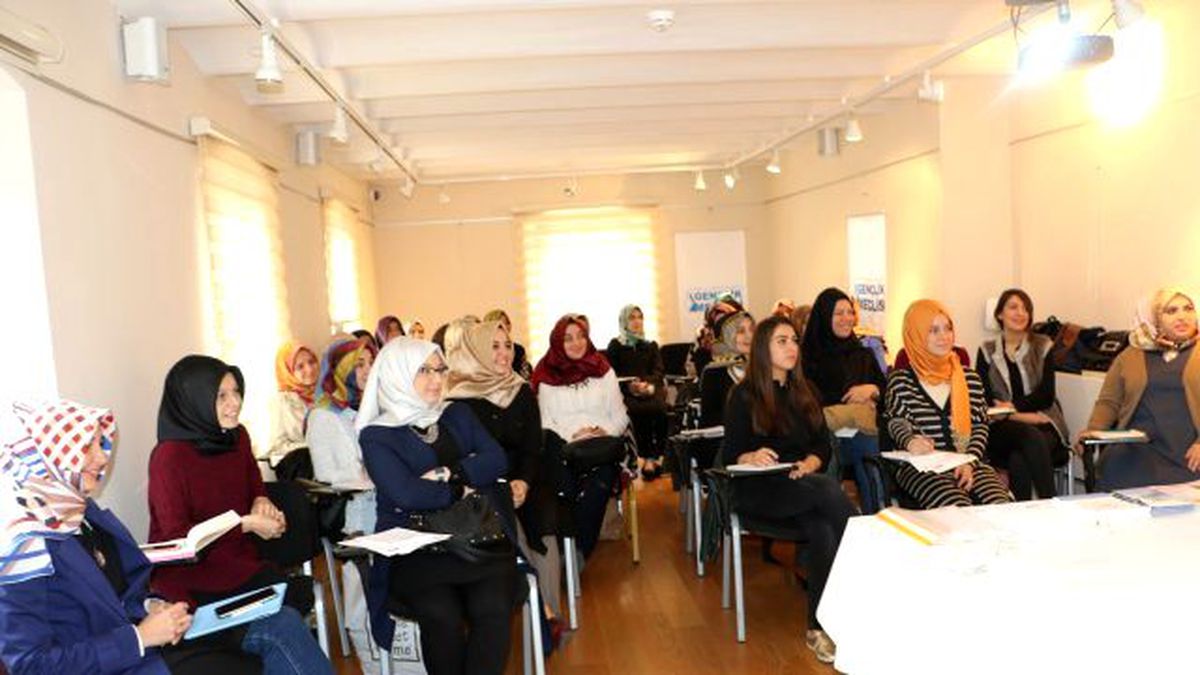 Genç Kadınlar Maarifi\'nde 3. Dönem Başlıyor