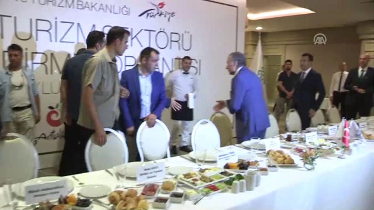 Kültür ve Turizm Bakanı Nabi Avcı, "Antalya Turizm Sektörü Değerlendirme Toplantısı 2016"Ya Katıldı.
