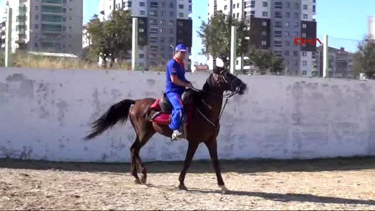 Uşak - Umke\'den Uşak\'ta Atlı Tim