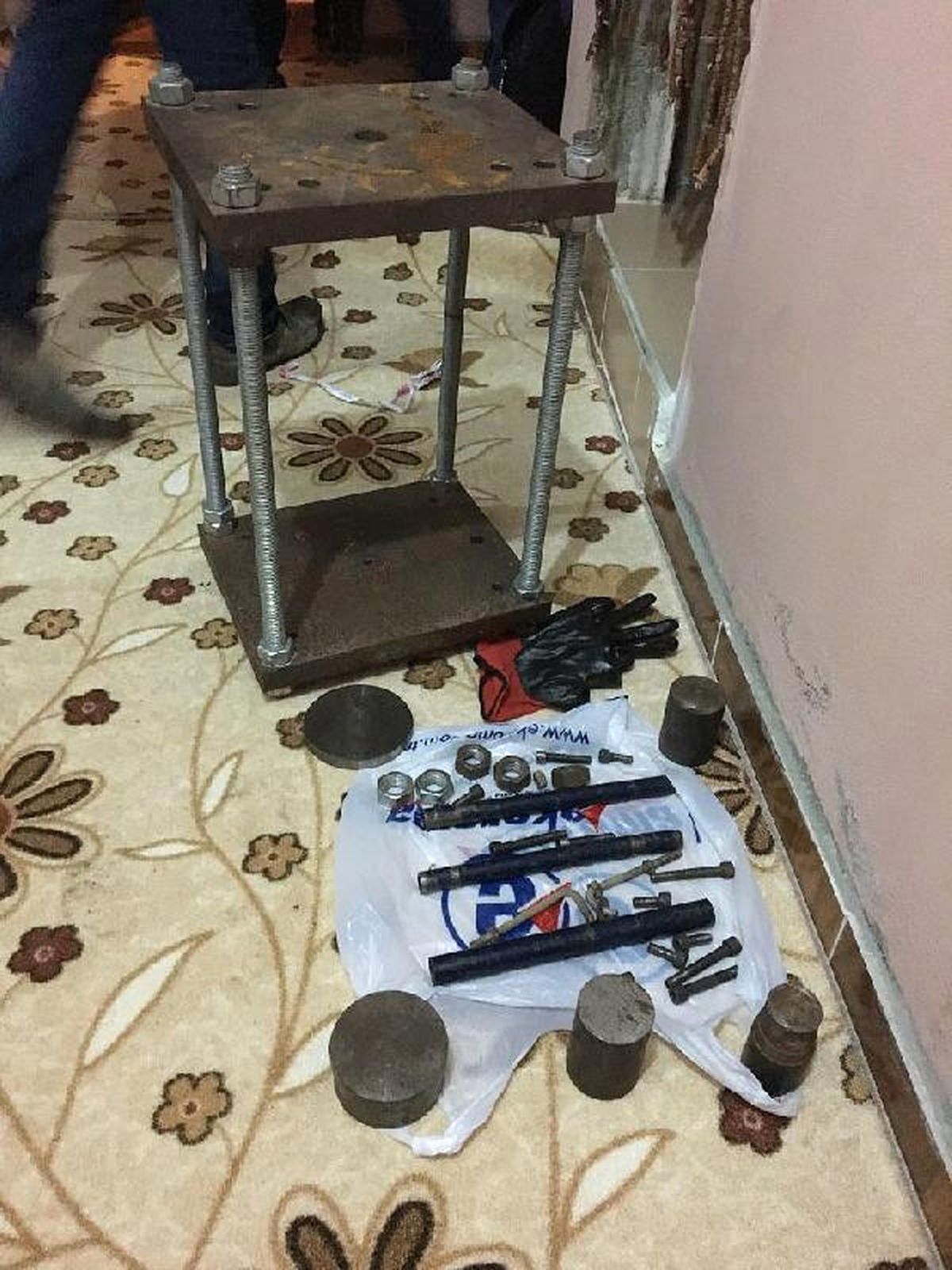 Adana\'da Uyuşturucu Operasyonu: 20 Gözaltı