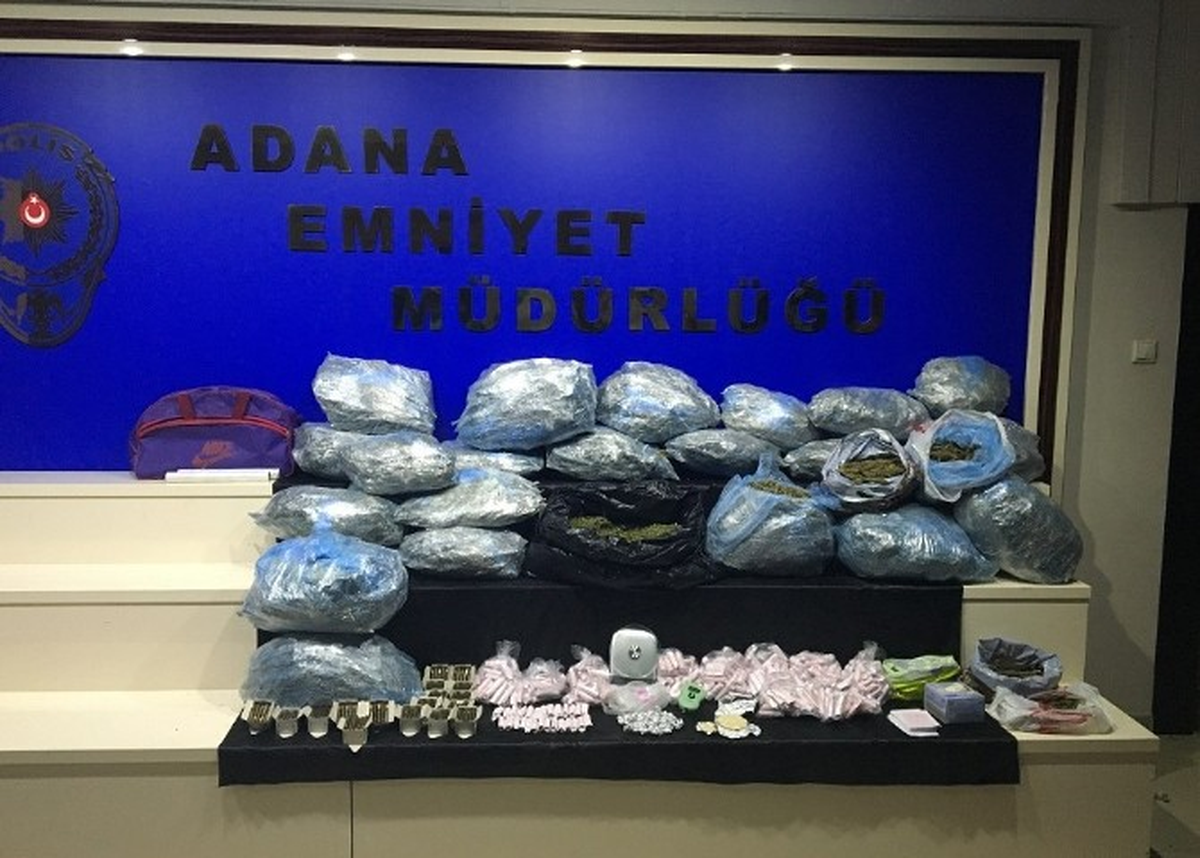 Adana\'da Uyuşturucu Operasyonu: 9 Kişi Tutuklandı