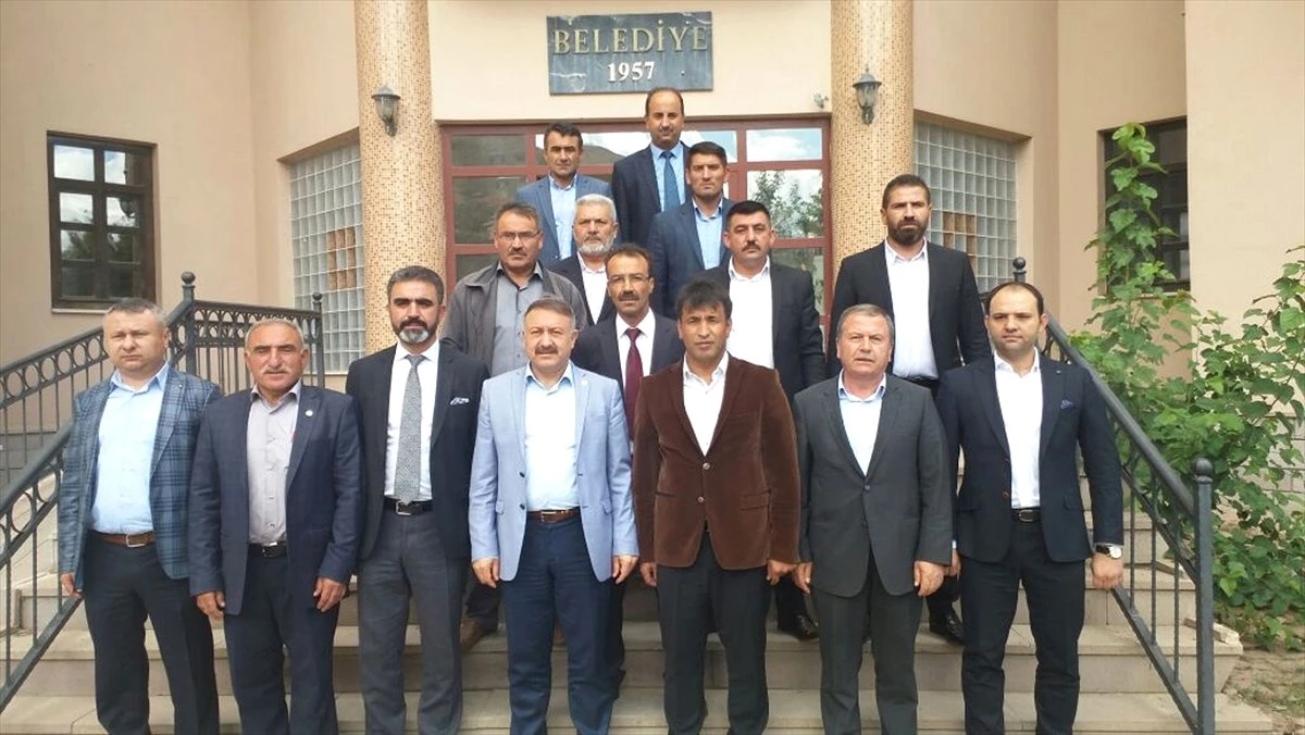 AK Parti Mersin Milletvekili Özkan, Karakeçili\'yi Ziyaret Etti