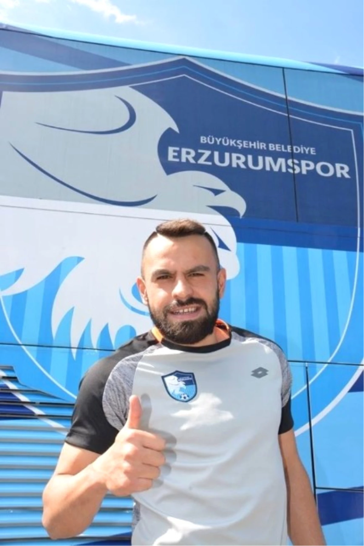 Bb Erzurumspor\'un Başarılı Sağ Bek Oyuncusu Murat Paluli Ümit Milli Takıma Davet Edildi