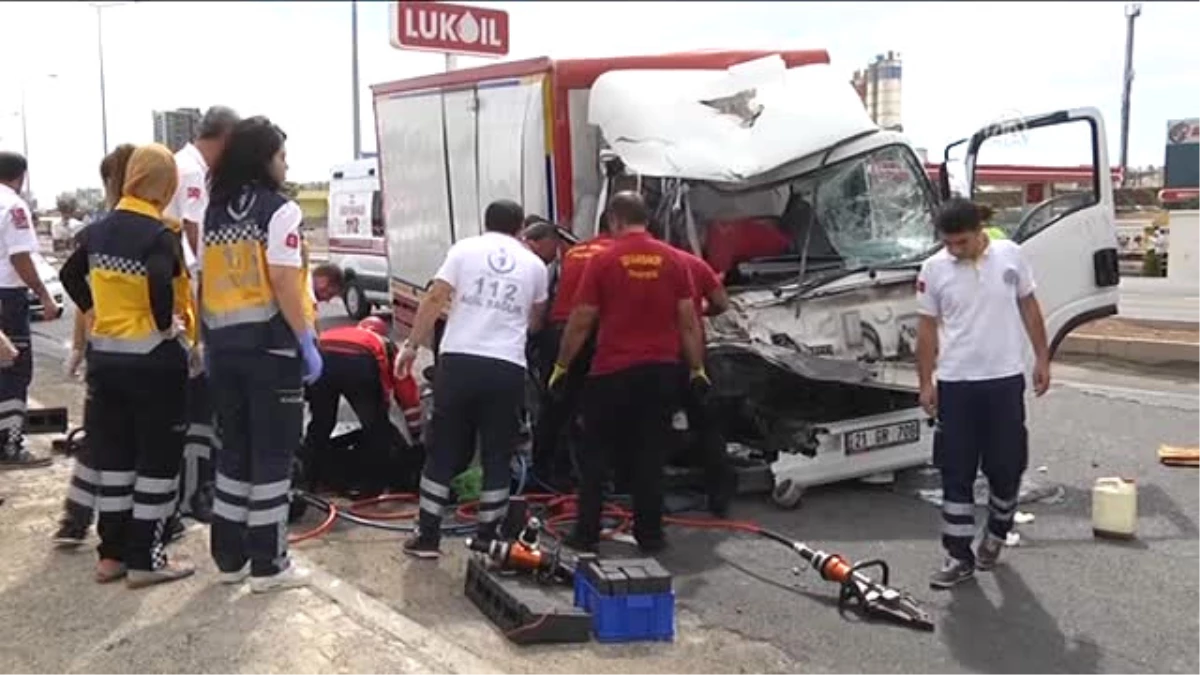 Diyarbakır\'da Trafik Kazası: 2 Ölü, 7 Yaralı