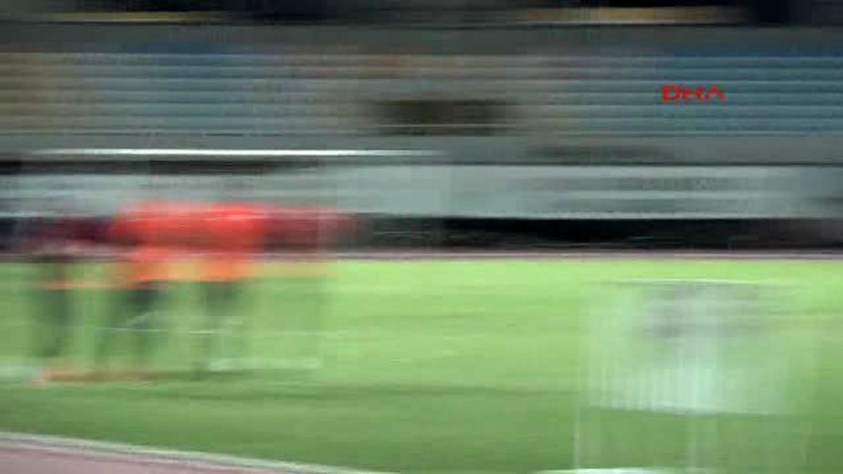 Eto\'o Antrenmanda, Antalyaspor Maçta