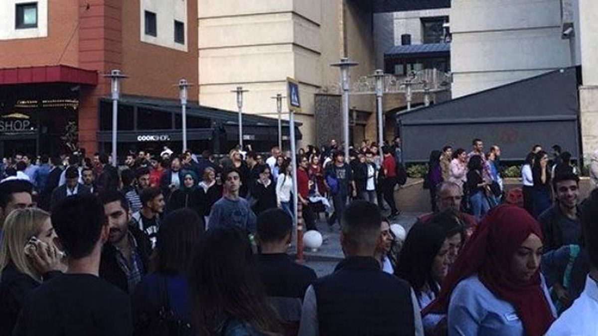 Forum İstanbul AVM'de Alarm Verildi! AVM'dekiler Çığlıklar İçinde Kaçtı