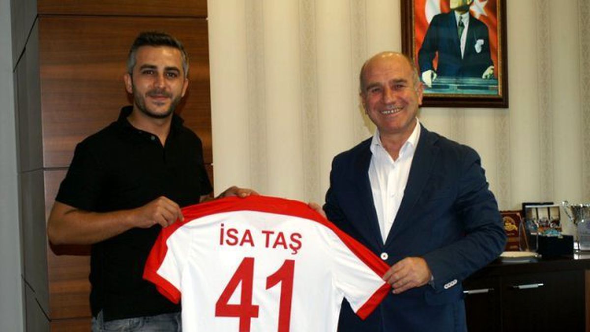 İsa Taş\'a forma sürprizi