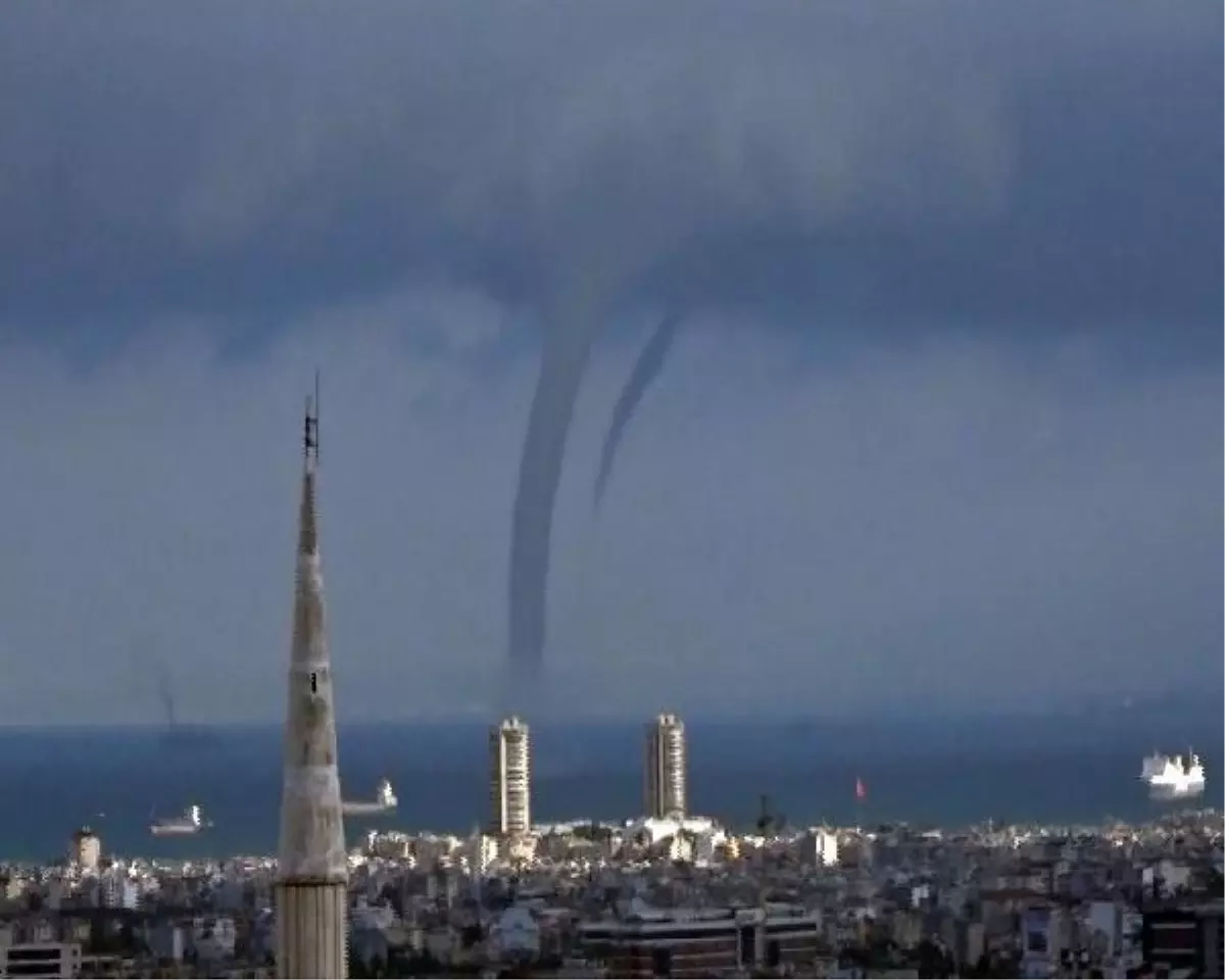 İskenderun Körfezi\'nde Hortum Çıktı