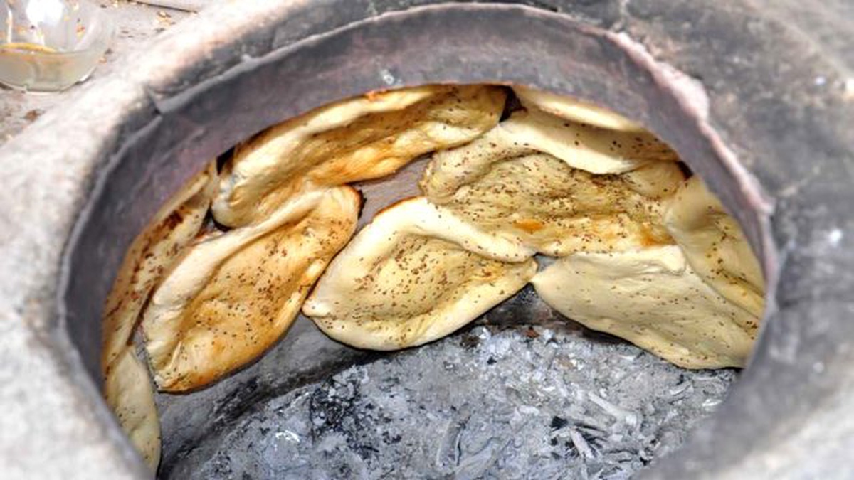 Kars\'ta Tandıra Düşen Çocuk Yaralandı