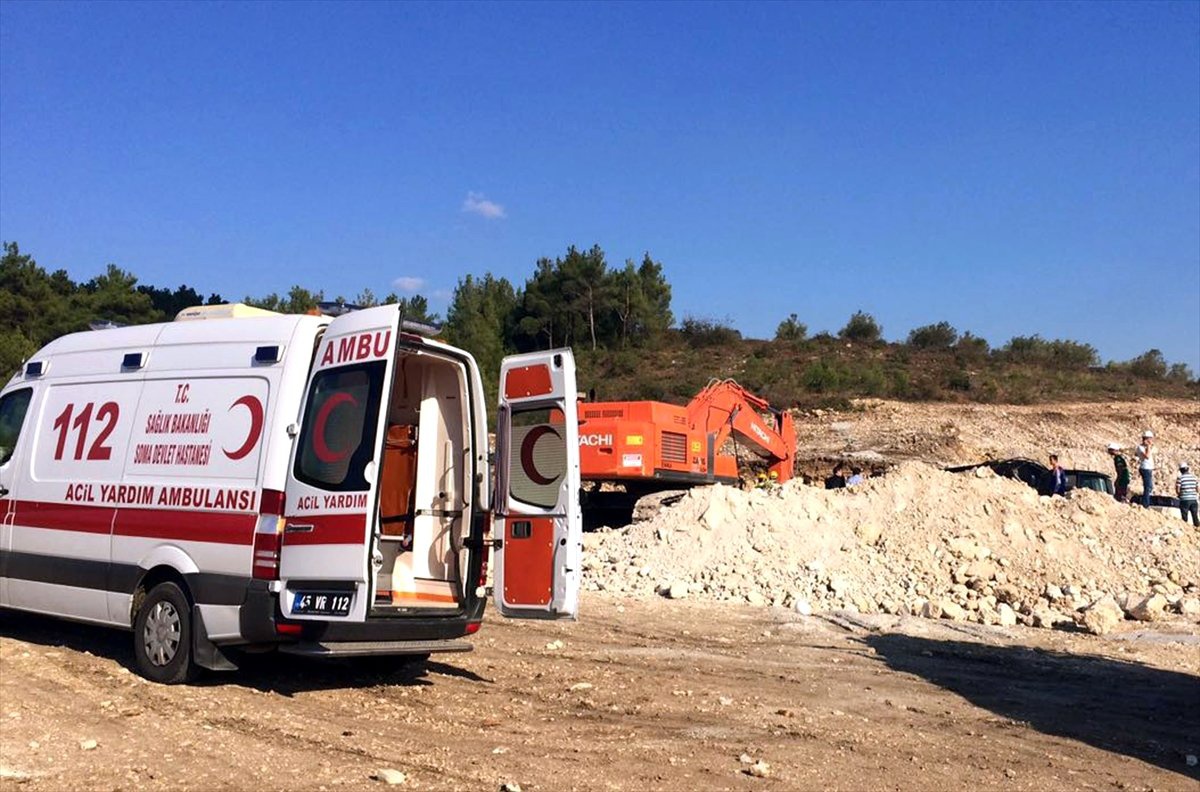 Manisa\'da Yol Yapım Çalışmasında Göçük