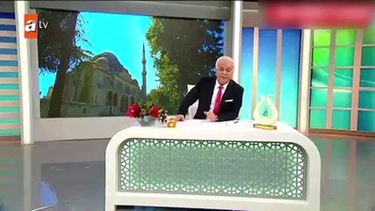 Nihat Hatipoğlu Kadının Sorusu Karşısında Şaşkına Döndü