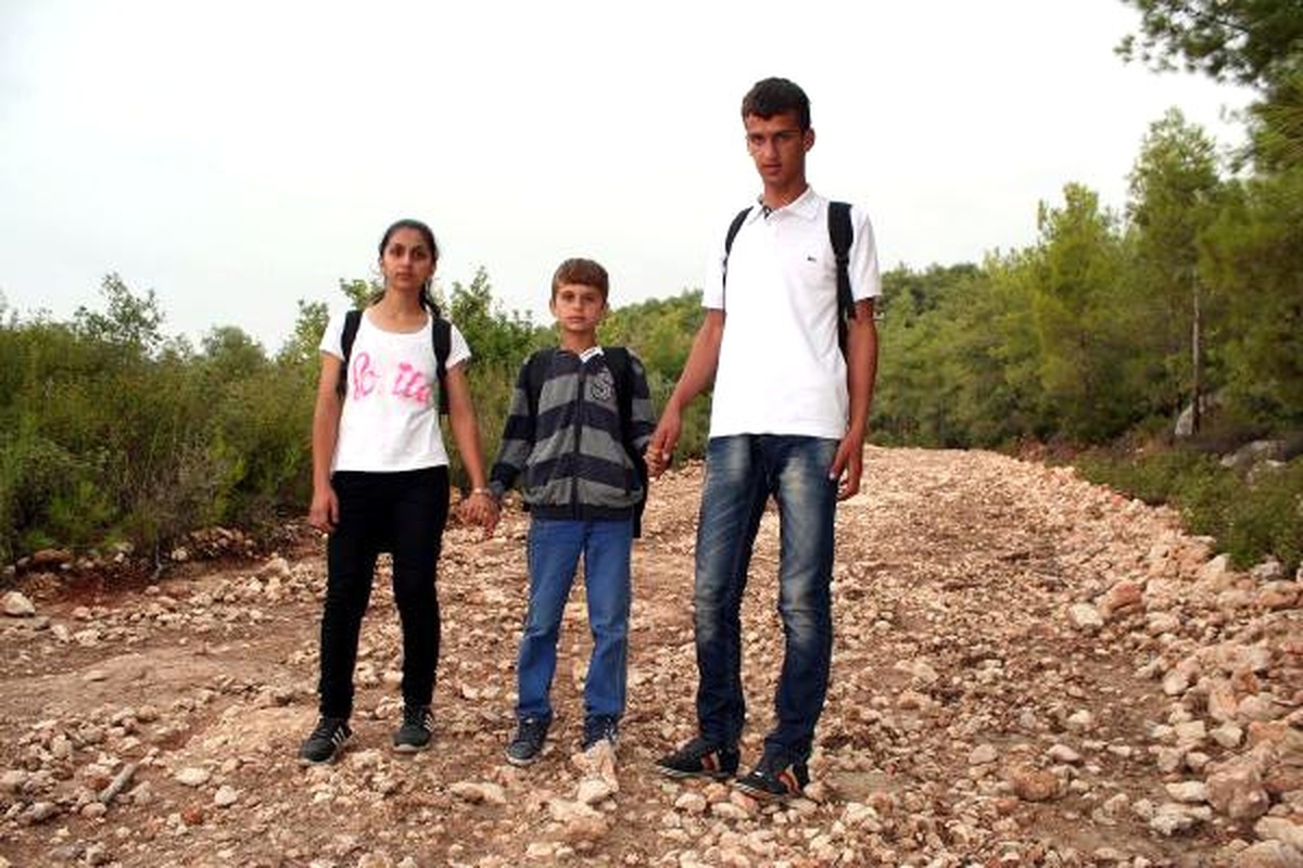 Okumak İçin Her Gün 5 Kilometre Yürüyorlar