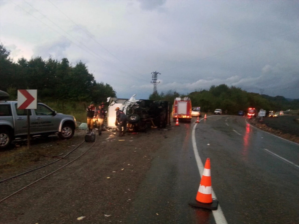 Zonguldak\'ta Trafik Kazası: 1 Ölü, 1 Yaralı
