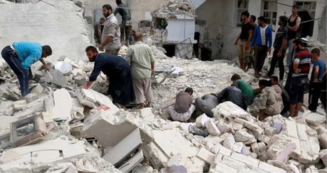 Halep\'te Yerleşim Alanlarına Düzenlenen Hava Saldılarında 56 Sivil Yaşamını Yitirdi, 220 Kişi...