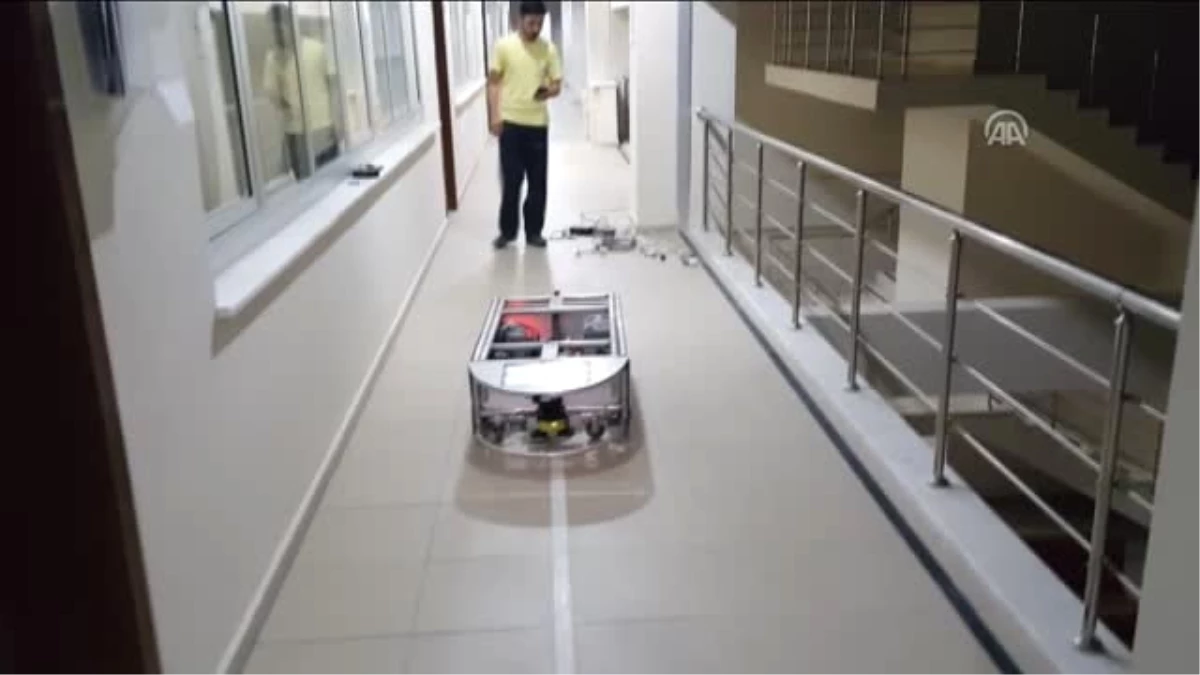 Hasta Yemeklerini Artık Robotlar Taşıyacak