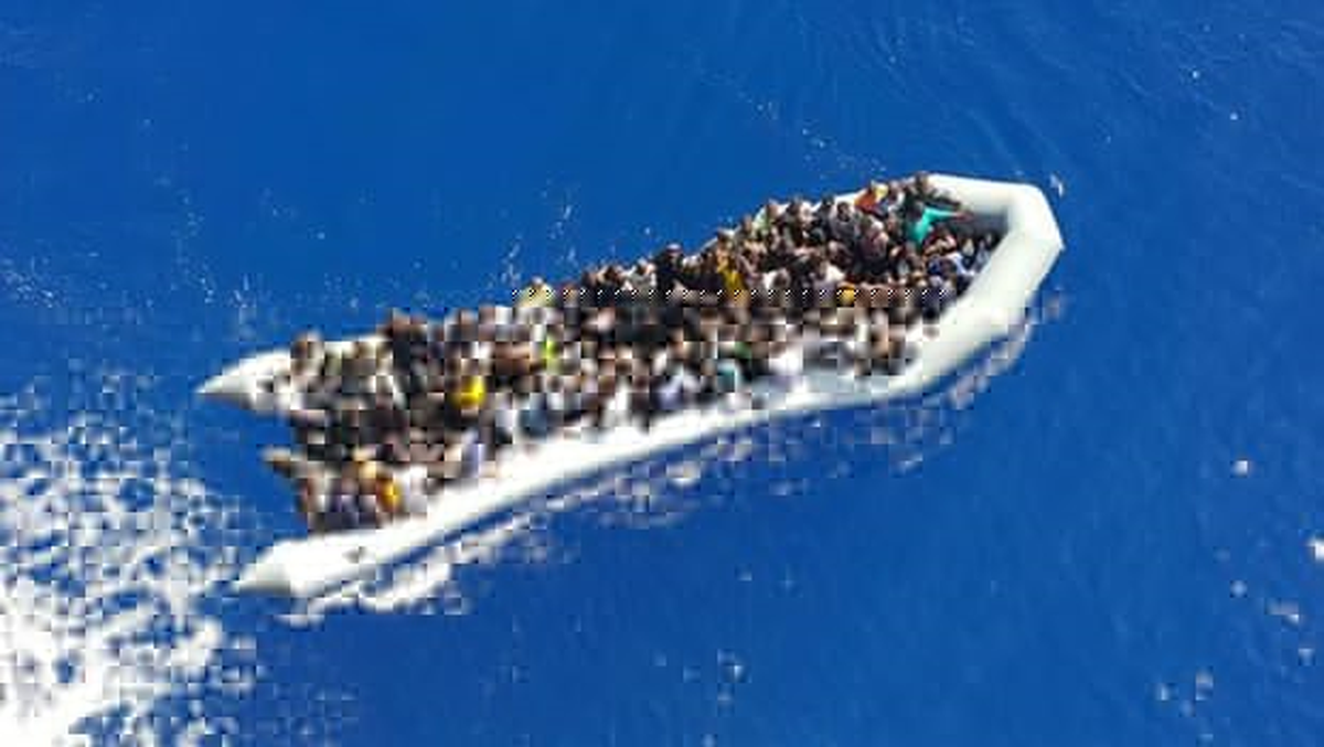 Lastik Botta Ölüme Terk Edilen 132 Göçmen Türk Gemisi Tarafından Böyle Kurtarıldı