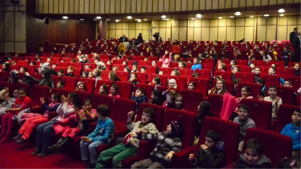 Yıldırımlı Çocuklara Tiyatro Müjdesi