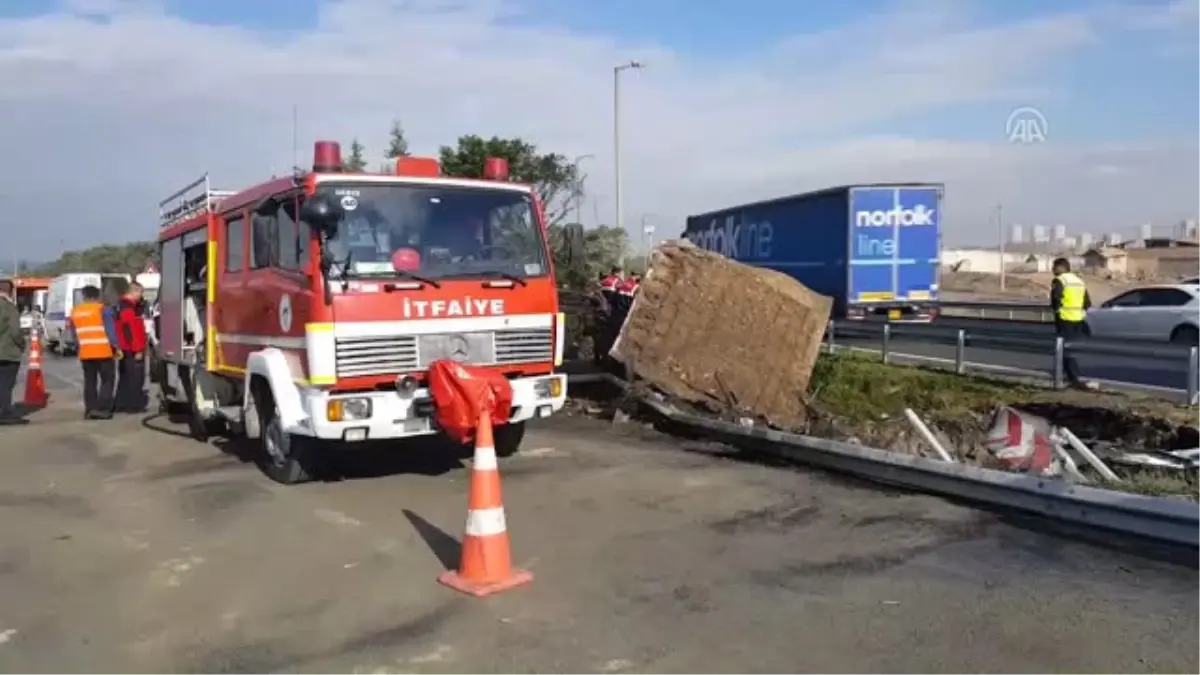 Yolcu Otobüsü Devrildi: 1 Ölü, 32 Yaralı