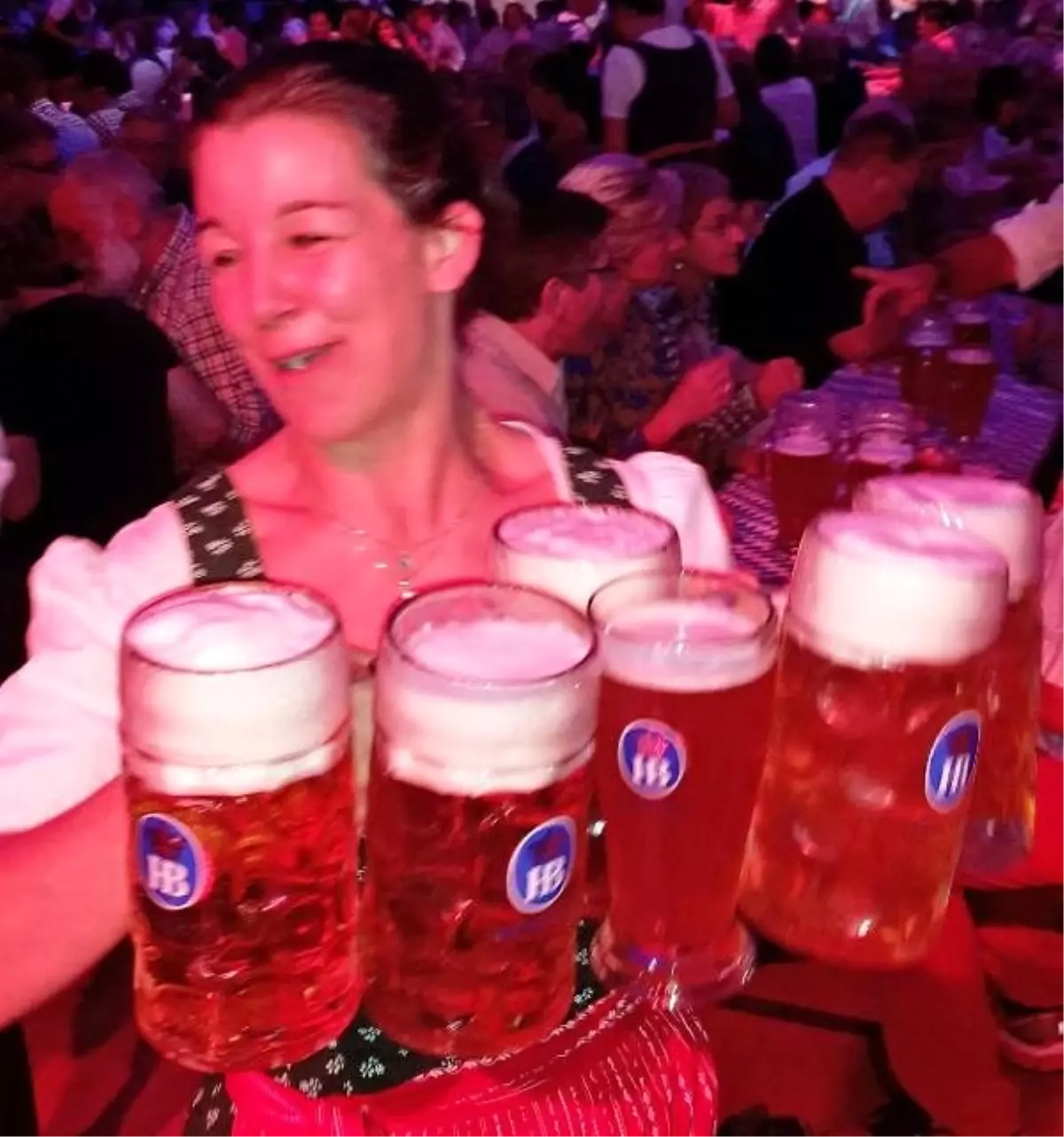 Almanya\'da Oktoberfest Kutlanıyor