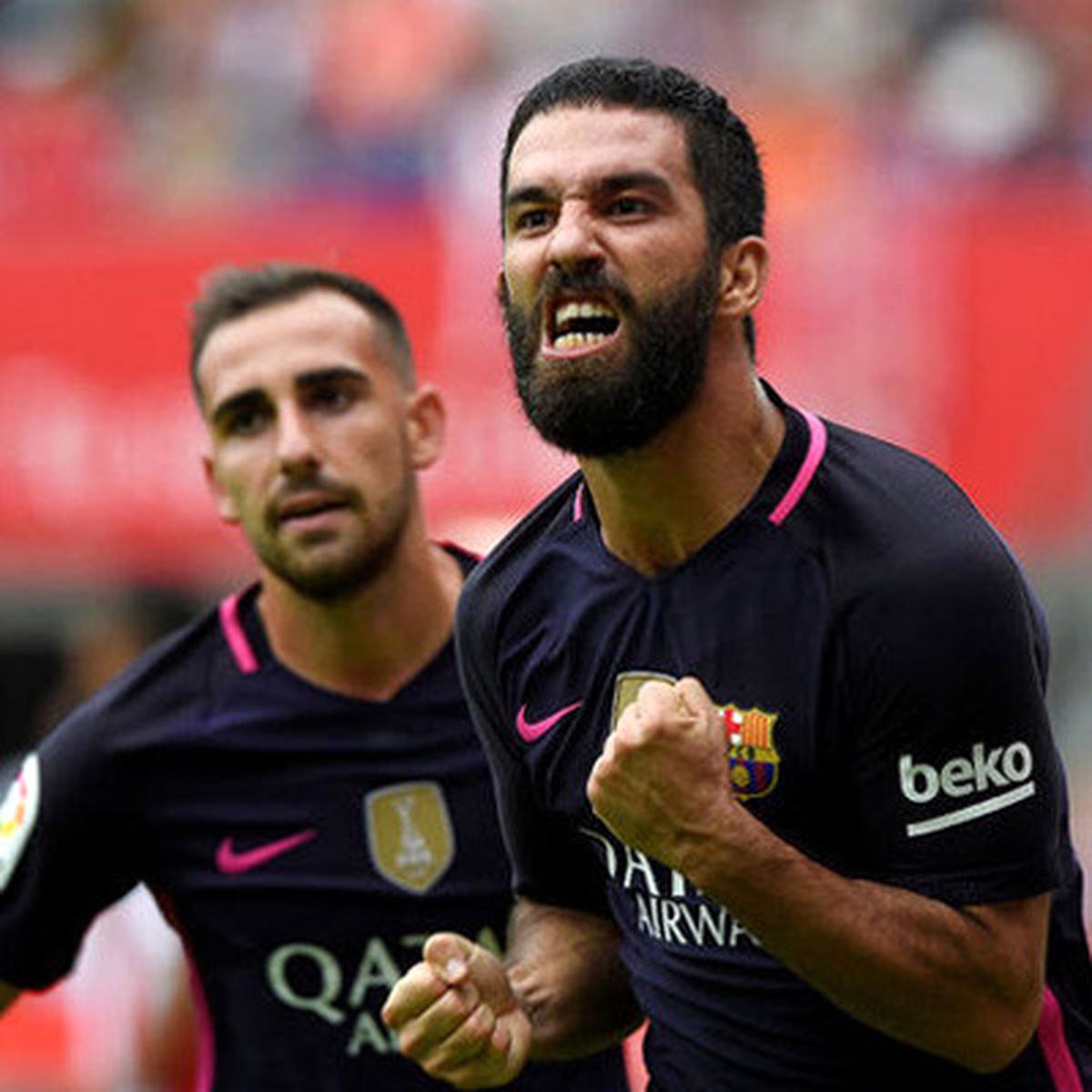 Katalan Basını Arda Turan\'ı Övgülere Boğdu