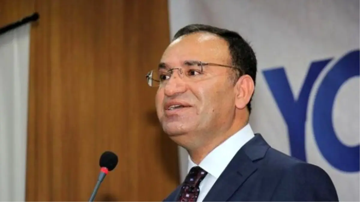 Bozdağ: Moody\'s\'in Ismarlama Raporlarıyla Türkiye\'nin Ekonomik İstikrarı Bozulmaz