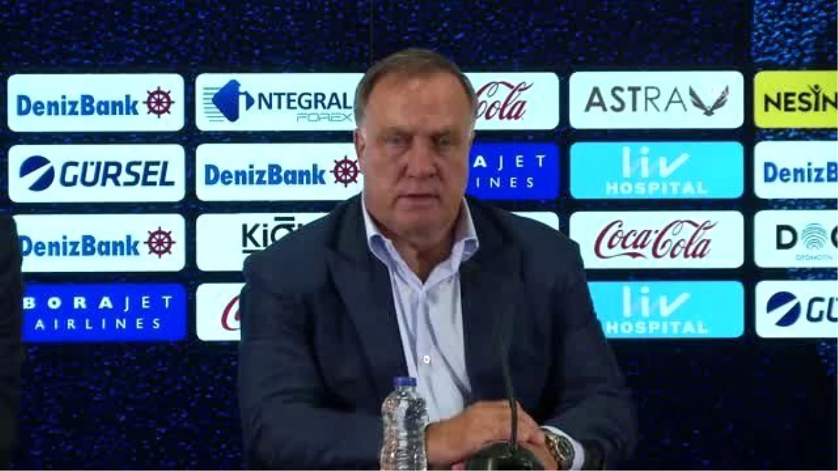 Dick Advocaat: "Kupalar Sezon Sonu Kazanılıyor"