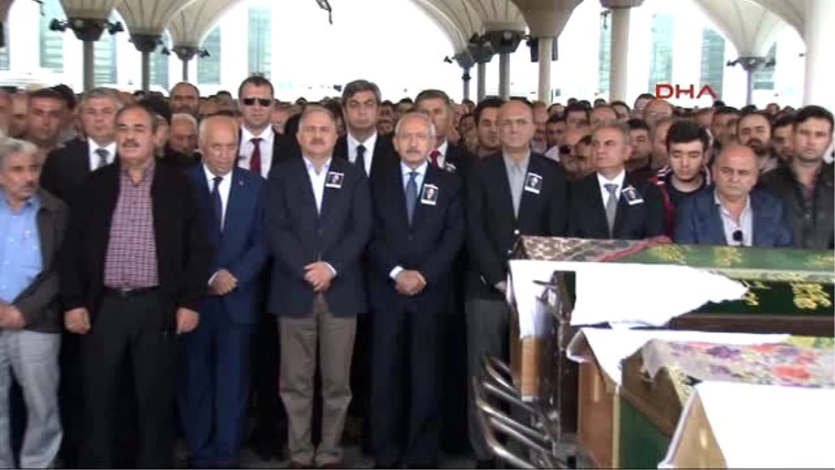 Kılıçdaroğlu, Pm Üyesi Seyman\'ın Ağabeyinin Cenaze Törenine Katıldı