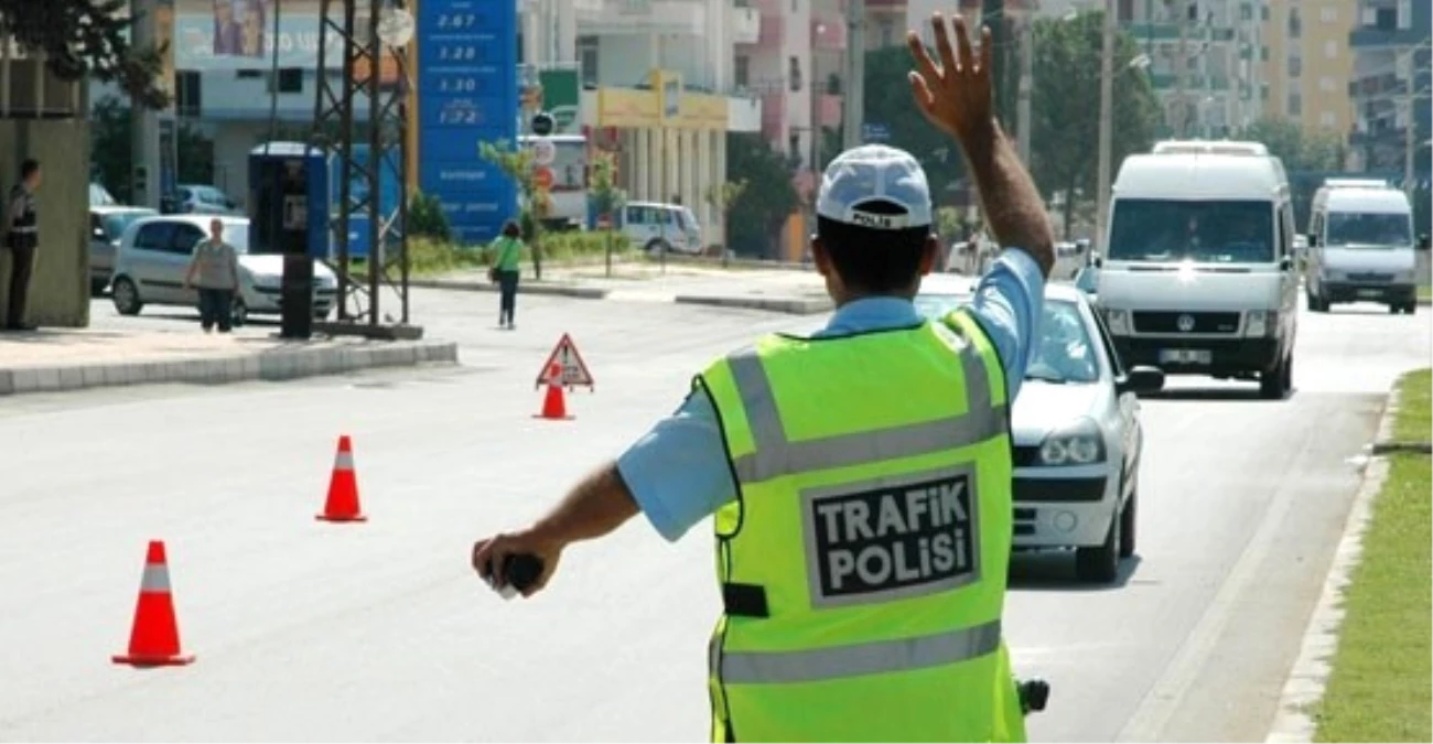 Korkuteli\'nde 8 Ayda 14 Bin Araç Kontrol Edildi, 192\'si Trafikten Men Edildi