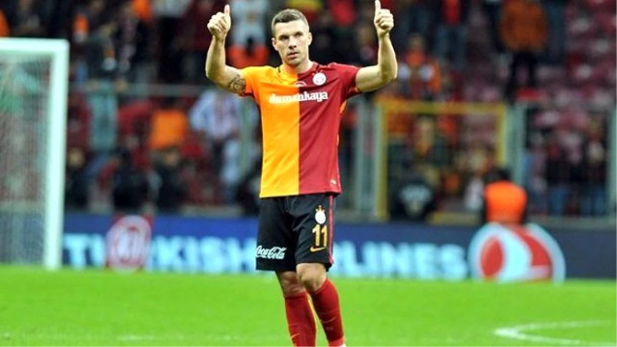 Lukas Podolski: Galatasaray\'dan Ayrılmayı Düşünmüyorum