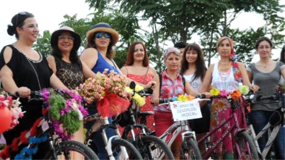 Muğla\'da "Süslü Kadınlar Bisiklet Turu"
