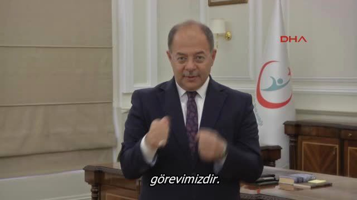 Akdağ\'dan İşaret Dili ile \'Sizleri Seviyoruz\' Mesajı