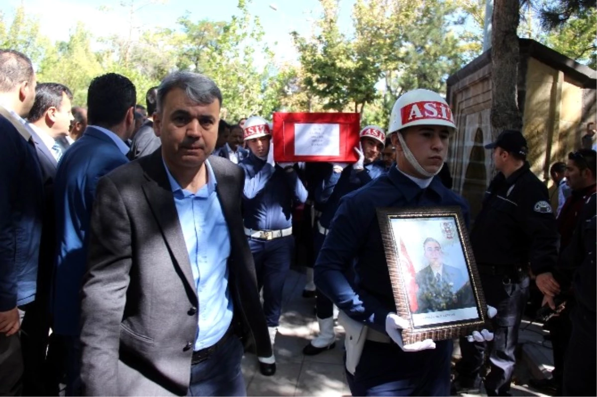 Şehit Uzman Çavuş Arda Şen, Memleketi Kayseri\'de Son Yolculuğuna Uğurlandı