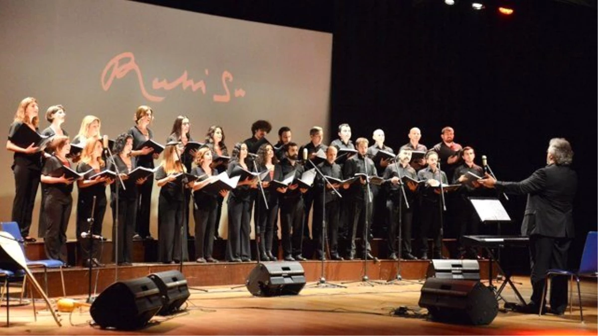 Türk Halk Müziği Yorumcusu Ruhi Su Kartal\'da Anıldı