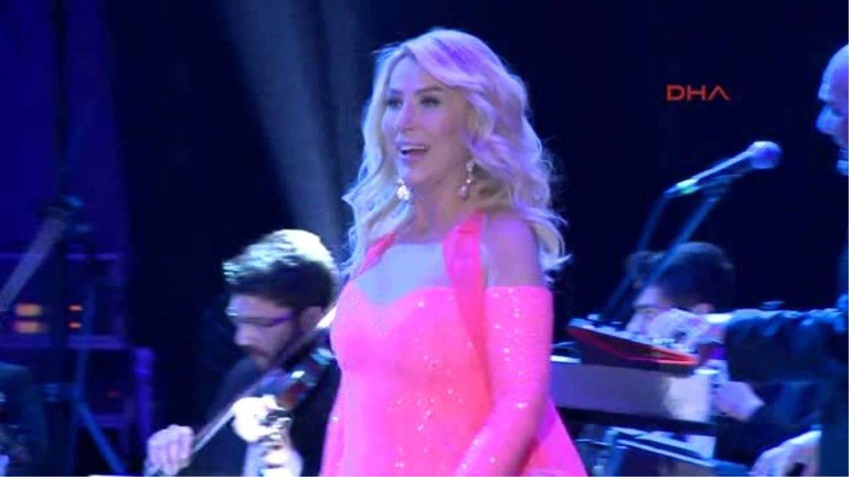 Antalya Seda Sayan ve Aynur Aydın Expo 2016\'da Konser Verdi
