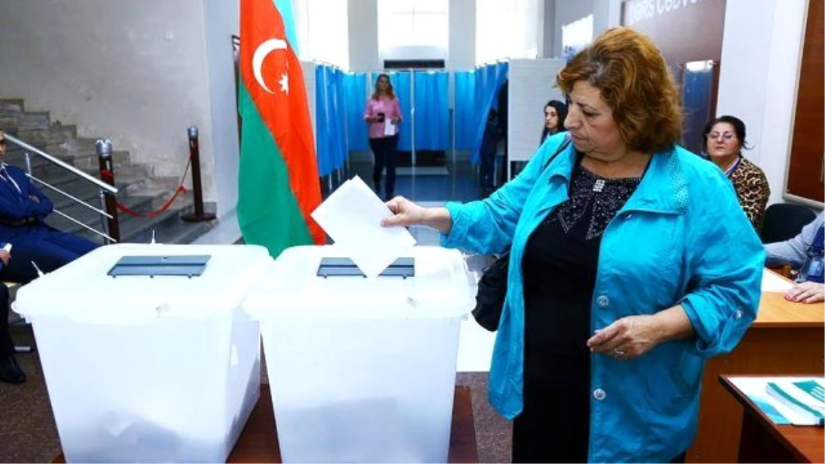 Azerbaycan Anayasa Değişikliği İçin Sandık Başında