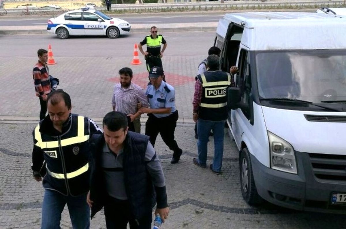 Biga\'da Fetö Operasyonu: 4 Gözaltı