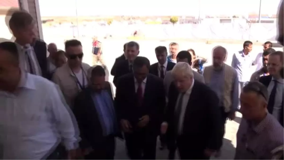 Boris Johnson, Nizip İlçesinde Suriyeli Sığınmacıların Barındığı Konteyner Kentte Temaslarda...