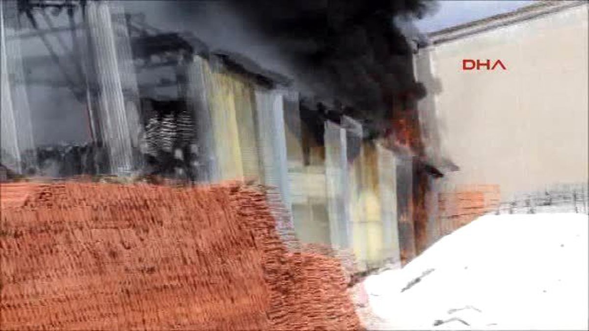 Çubuk Sanayisinde Yangın Paniği