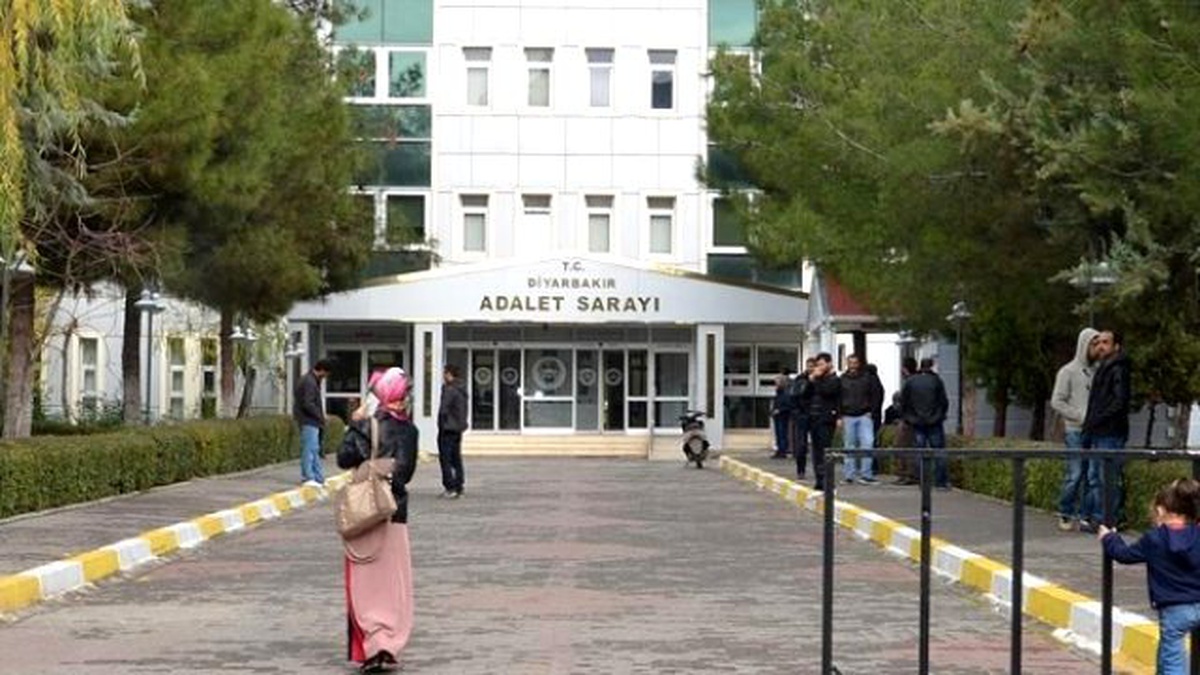 Diyarbakır\'da Fetö ve PKK Operasyonu