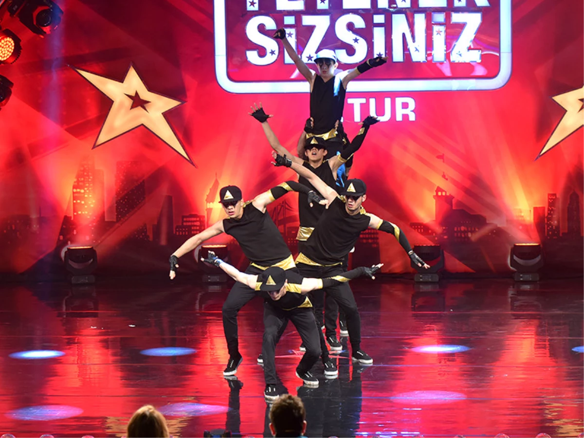 Emin Agayev Crazy Eyes Crew\'in İkinci Tur Performansı