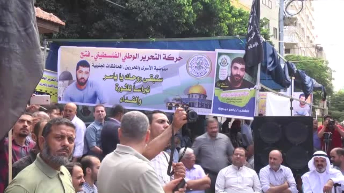 İsrail Hapishanelerindeki Filistinlilere Destek Gösterisi